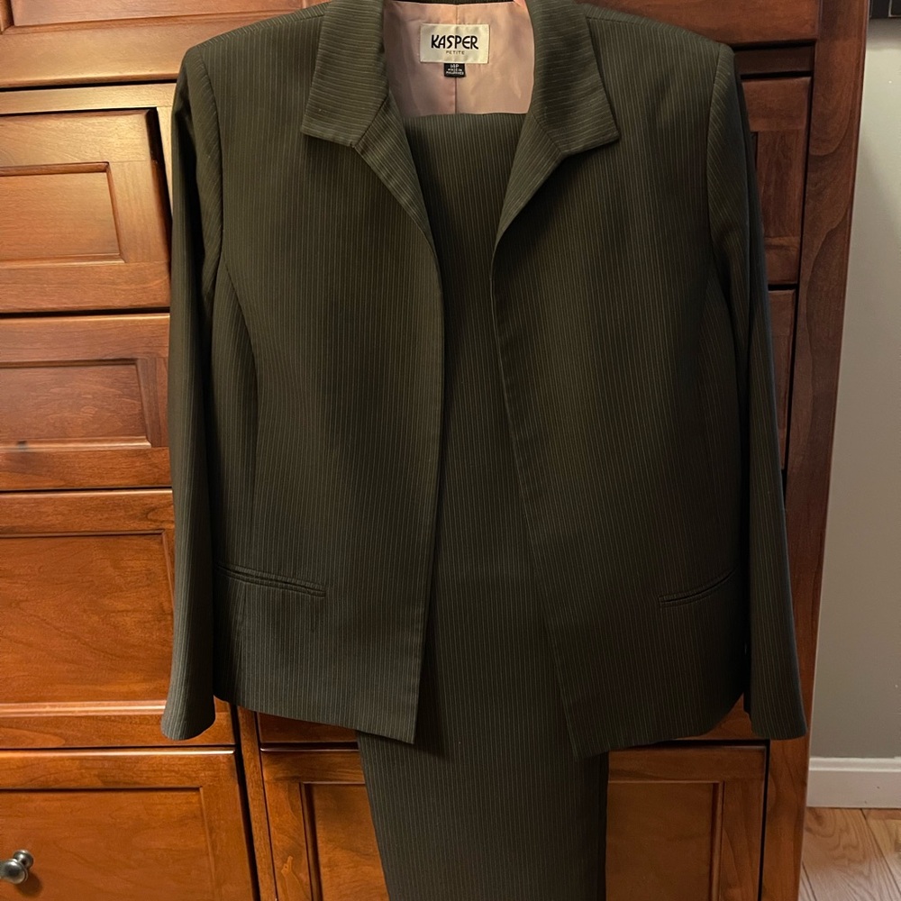 Kasper Pinstripe Women's Jacket